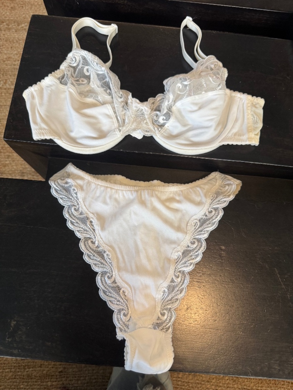 NWT: VS Bra and underwear set
